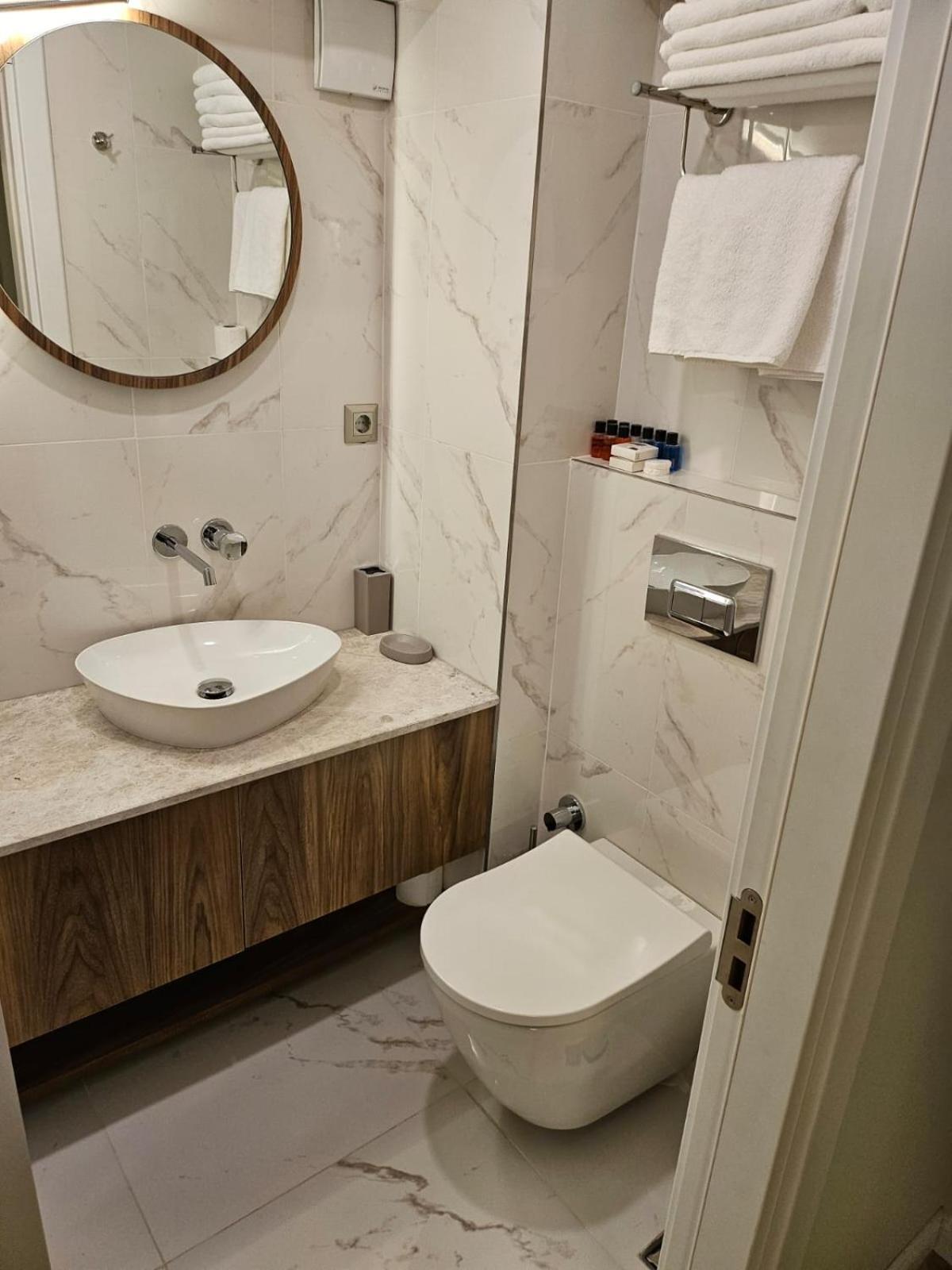 Iris Han Hotel Istanbul Exteriör bild