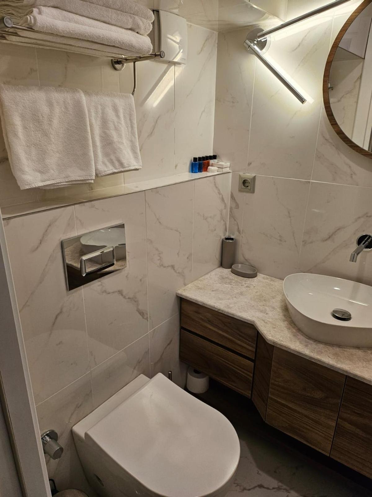 Iris Han Hotel Istanbul Exteriör bild