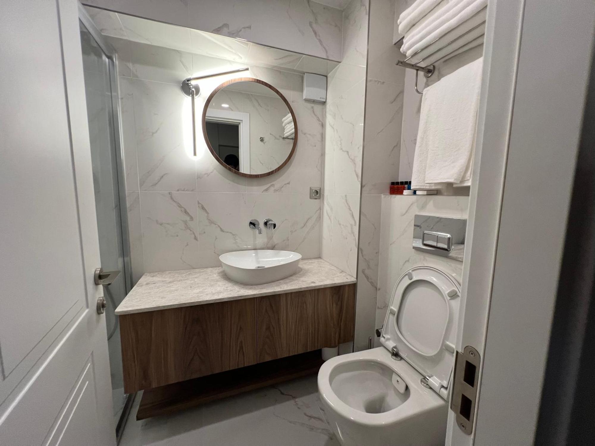 Iris Han Hotel Istanbul Exteriör bild